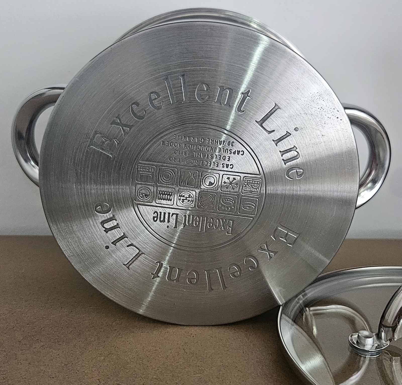 Set inox posuđa Konig EL-6TF RED - Slika 3